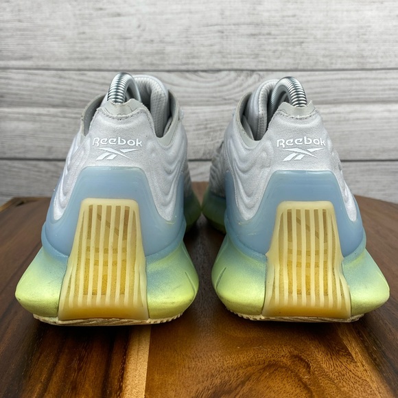 Reebok Zig Kinetica Lemon Glow Fluid Blue Training Shoe EH2811 Women’s Size 9.5 - Picture 8 of 11